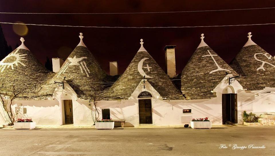 Maison d'hôtes Trulli & Grotte Exclusive House à Castellana Grotte Extérieur photo